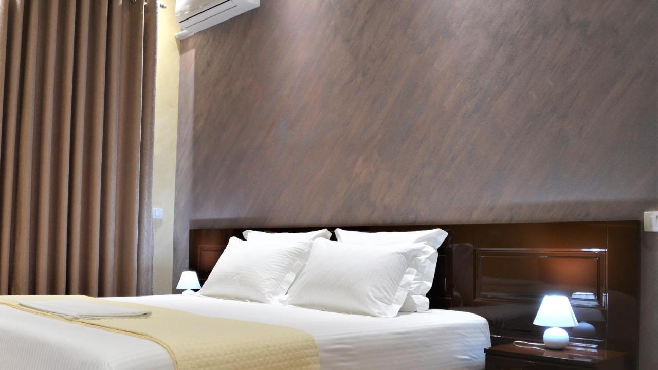 Comfort Apartments Fier Exterior foto